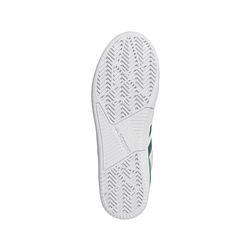 Tyshawn Low Chaussures De Skate HommeChaussures SkateAdidas
